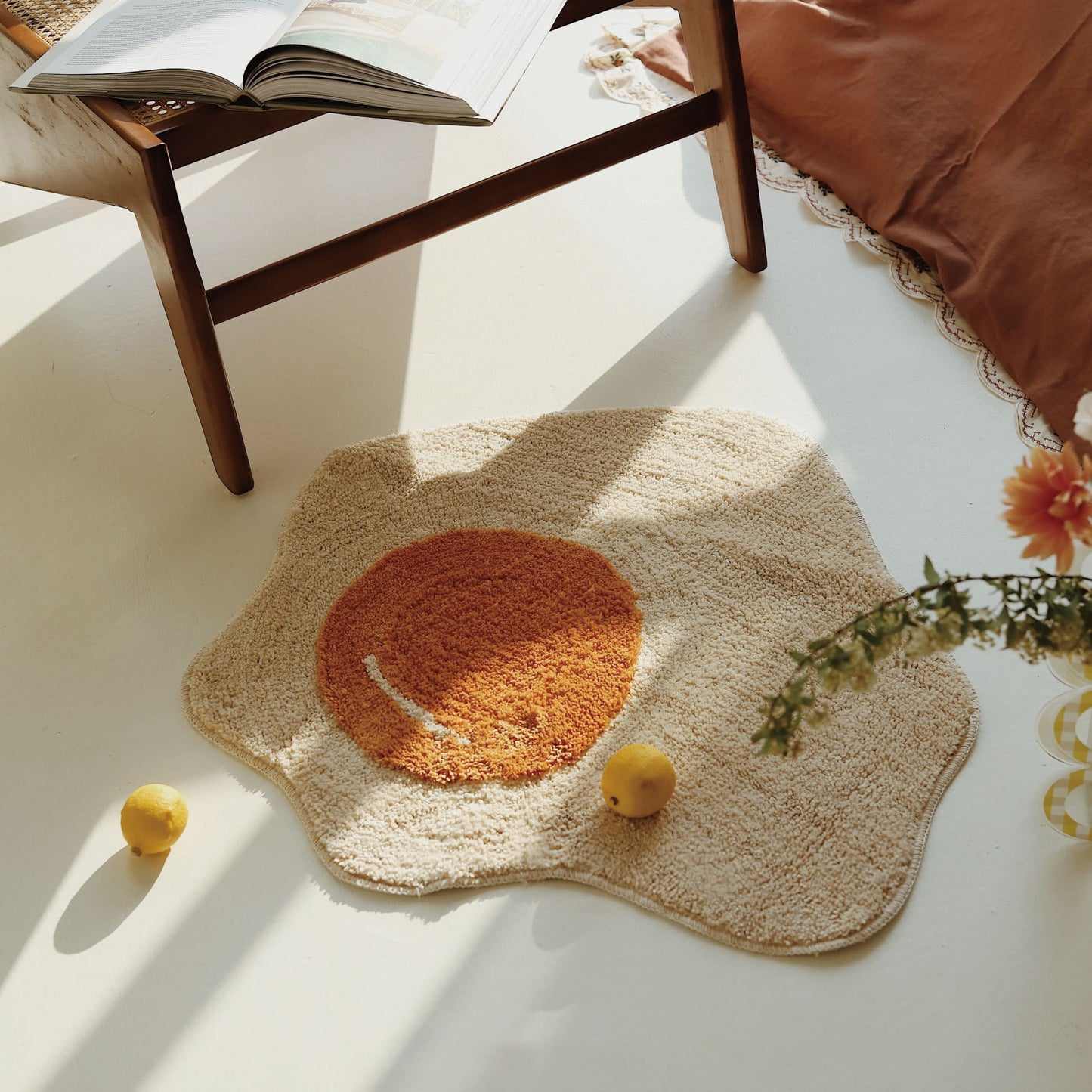 Half Fried Egg Tufted Floor Mat, Anti-Slip Bedroom Rug, 70x70cm